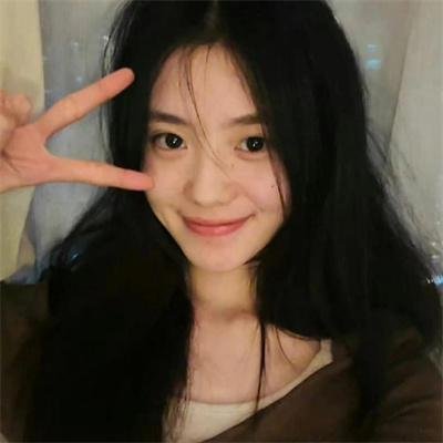 戴面具的女人